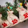 Advent calendar jute bags sized 12 x 15 cm - natural bright colour + red numbers Occasional bags