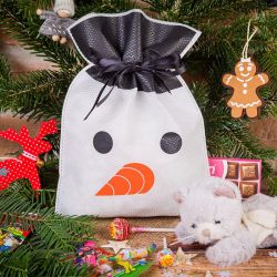 Nonwoven bags, sized 22 x 31 cm, with a snowman print All products