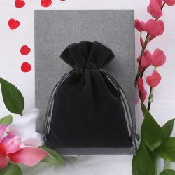 Velvet pouches 8 x 10 cm - black Thanks to guests