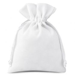 Velvet pouches 8 x 10 cm - white Wedding bags