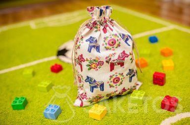 Decorative bags suited to a child's room, perfect for storing Lego Duplo blocks