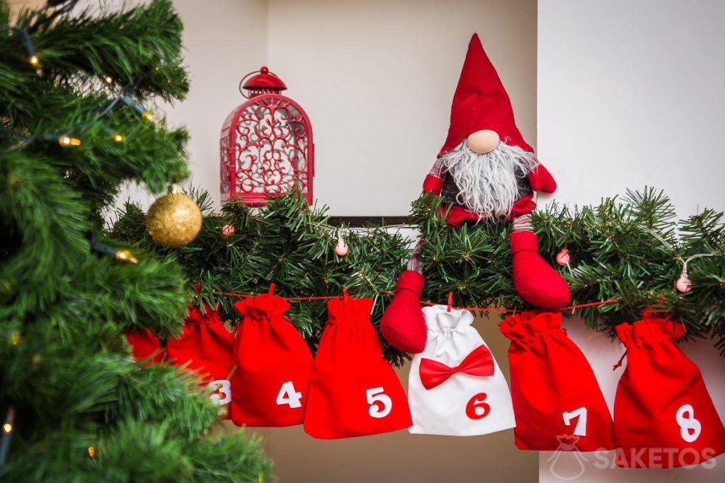 An advent calendar made from velour pouches - trends for autumn and winter