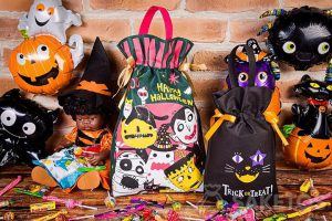 Nonwoven bags for Halloween