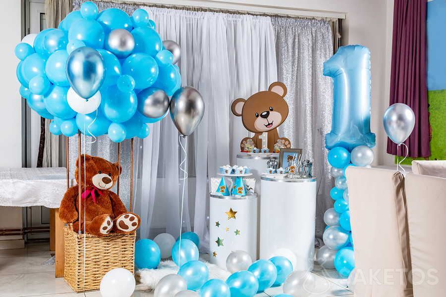Blue decorations for a boy's birthday