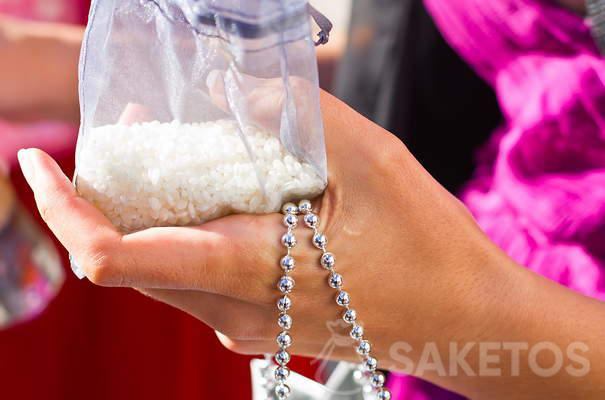 Elegant wedding rice bags