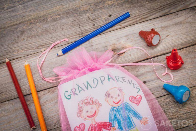 Laurel for grandparents packed in a bag