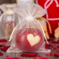 Organza bags 10 x 13 cm - ecru Valentine's Day