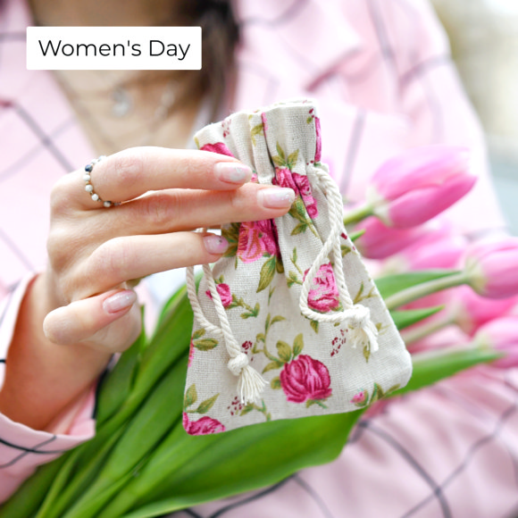 Fabric bags for Women's Day gifts