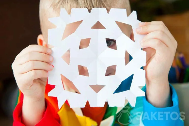 Winter paper decoration