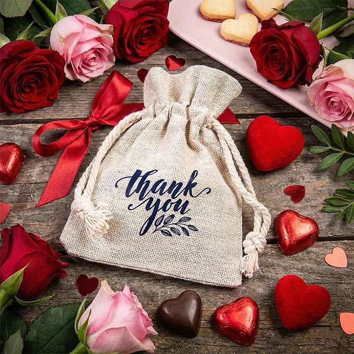Linen-look gift pouch with personalised print for Valentine's Day gifts and gift wrapping
